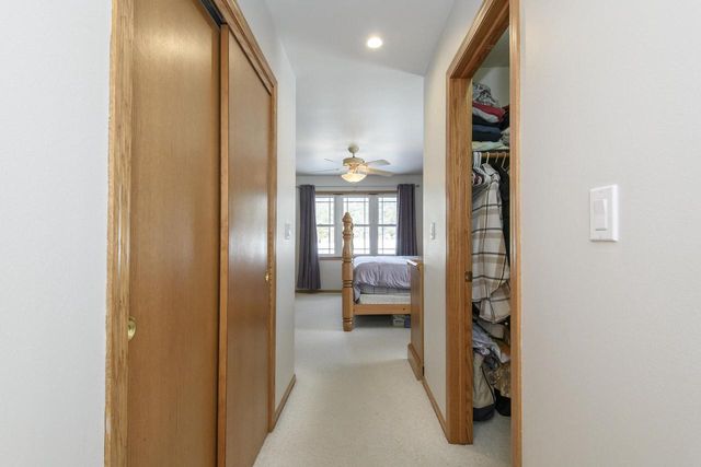 130 Chestnut WAY, North Prairie, WI 53153