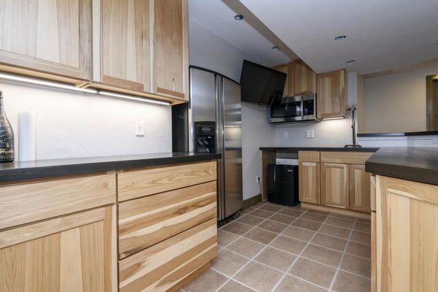 130 Chestnut WAY, North Prairie, WI 53153