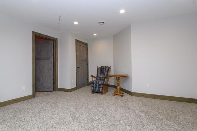 130 Chestnut WAY, North Prairie, WI 53153