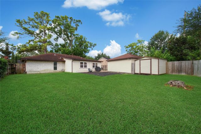 9250 Blankenship Drive, Houston, TX 77080