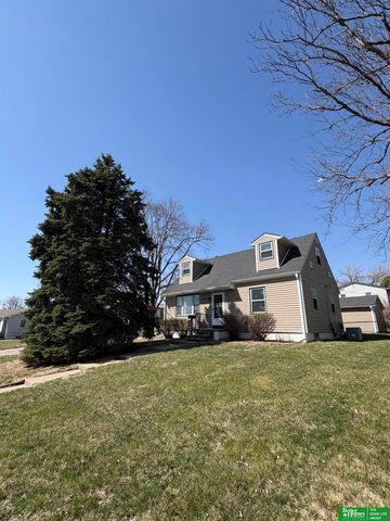 12210 Seldin Drive, Omaha, NE 68144