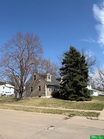12210 Seldin Drive, Omaha, NE 68144