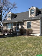 12210 Seldin Drive, Omaha, NE 68144