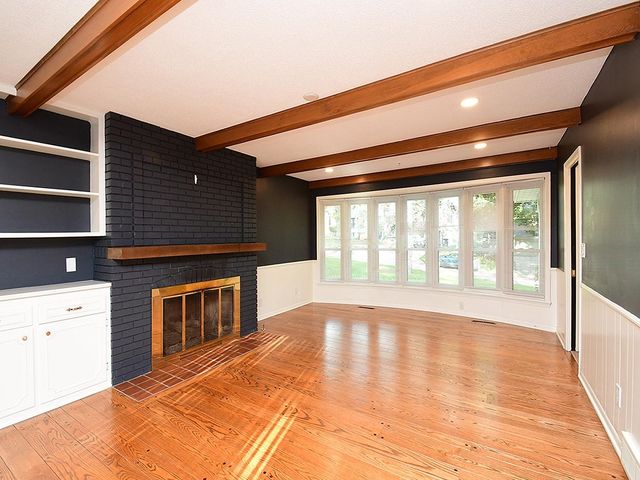 605 S 126 Street, Omaha, NE 68154