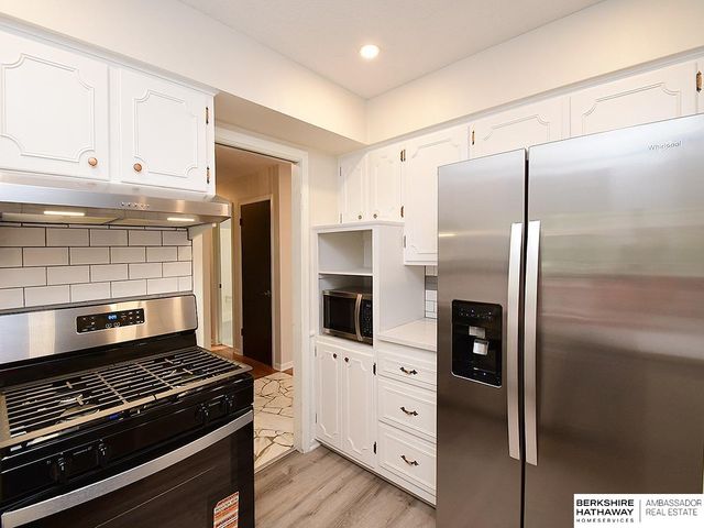 605 S 126 Street, Omaha, NE 68154