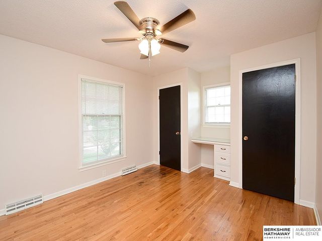 605 S 126 Street, Omaha, NE 68154