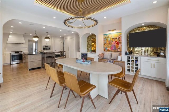 26 Laurie Drive, Englewood Cliffs, NJ 07632