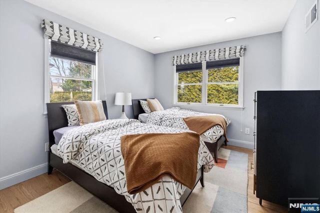 26 Laurie Drive, Englewood Cliffs, NJ 07632