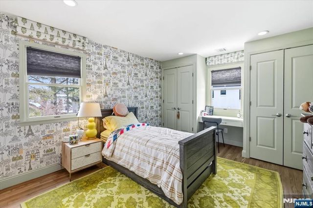 26 Laurie Drive, Englewood Cliffs, NJ 07632