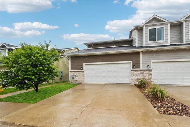 515 10th Street, Waukee, IA 50263
