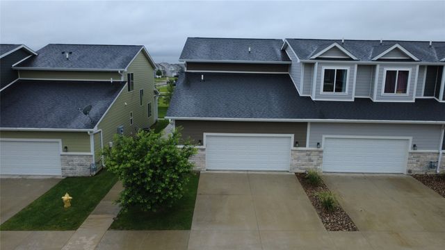 515 10th Street, Waukee, IA 50263