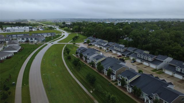 515 10th Street, Waukee, IA 50263
