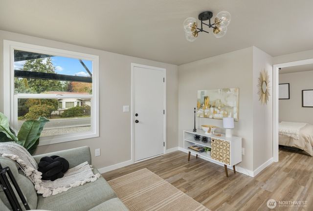 824 108th St S, Tacoma, WA 98444