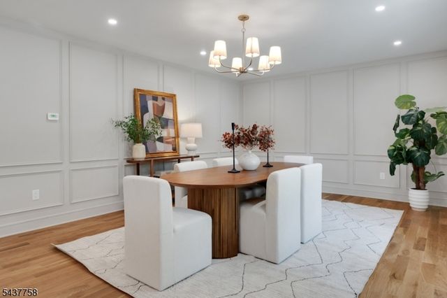 51 Brookside Ter, North Caldwell Boro, NJ 07006