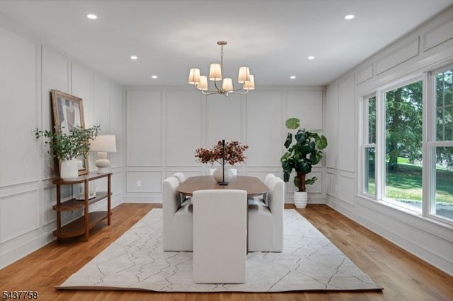 51 Brookside Ter, North Caldwell Boro, NJ 07006