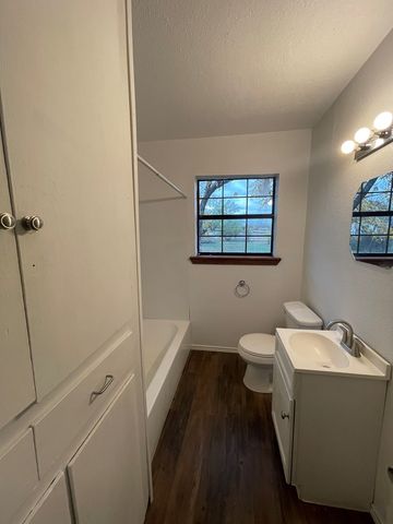 20 E 39th St, San Angelo, TX 76903