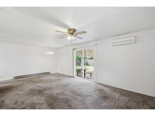 2158 N DANEBO Ave, Eugene, OR 97402