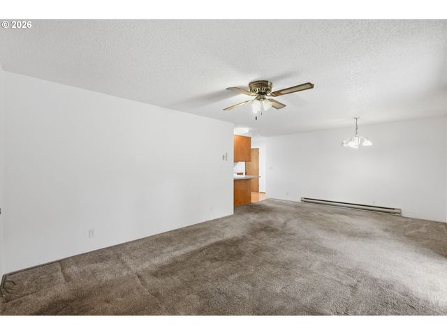 2158 N DANEBO Ave, Eugene, OR 97402