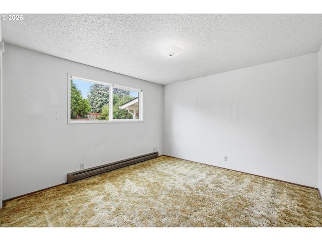 2158 N DANEBO Ave, Eugene, OR 97402