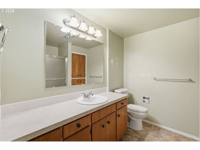 2158 N DANEBO Ave, Eugene, OR 97402