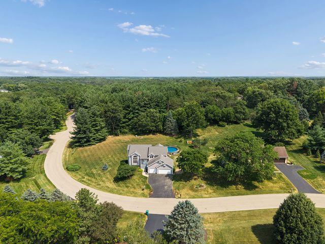 539 Creekview Lane, Rockford, IL 61114