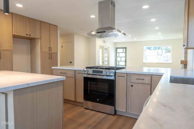 1034 Bradford Avenue, Camarillo, CA 93010