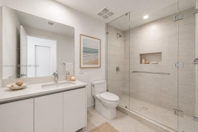 900 N Ocean Blvd 1903, Pompano Beach, FL 33062