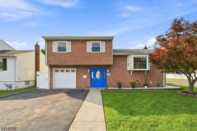 700 Willick Rd, Linden City, NJ 07036