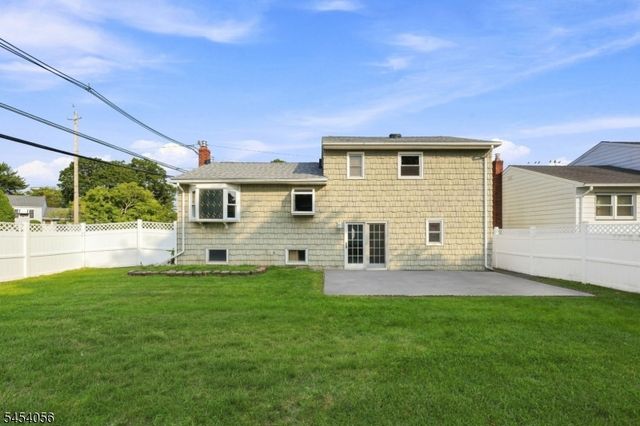 700 Willick Rd, Linden City, NJ 07036