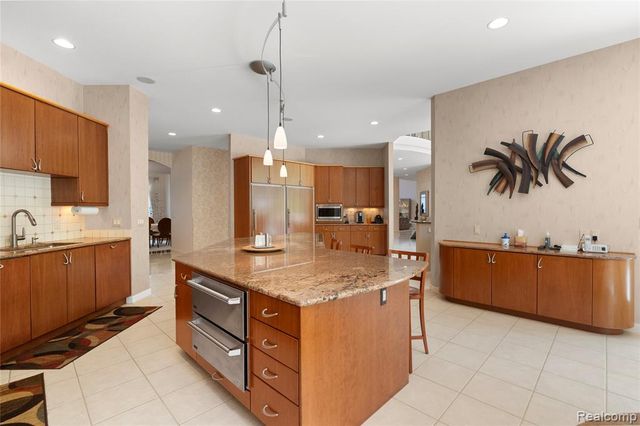 8479 Misty Meadows, Grand Blanc, MI 48439