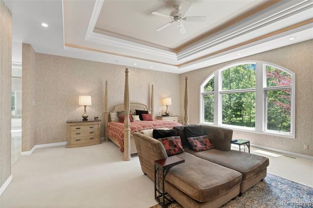 8479 Misty Meadows, Grand Blanc, MI 48439