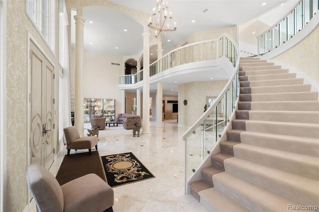 8479 Misty Meadows, Grand Blanc, MI 48439