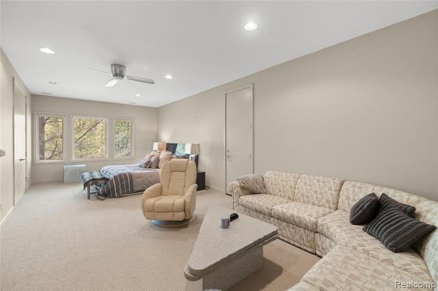 8479 Misty Meadows, Grand Blanc, MI 48439