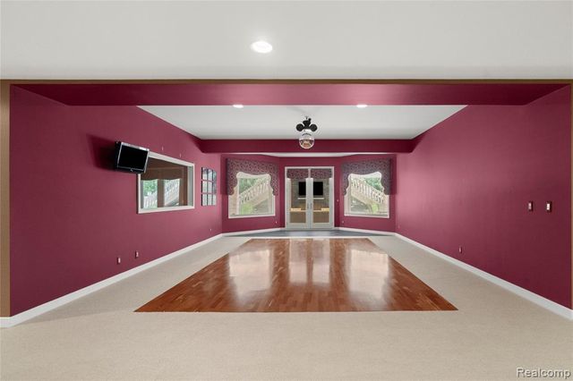 8479 Misty Meadows, Grand Blanc, MI 48439
