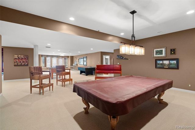 8479 Misty Meadows, Grand Blanc, MI 48439