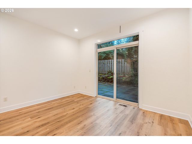 11819 Sw 60TH Ave, Portland, OR 97219