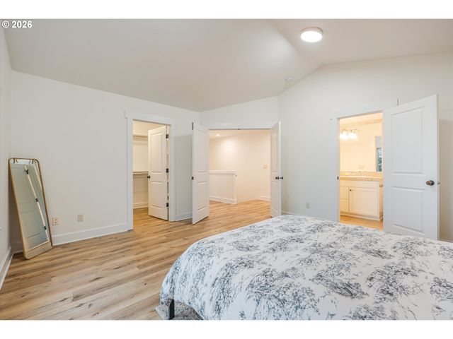 11819 Sw 60TH Ave, Portland, OR 97219