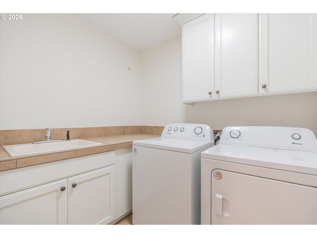 11819 Sw 60TH Ave, Portland, OR 97219