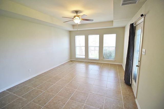 809 Foxwood Lane, Wylie, TX 75098