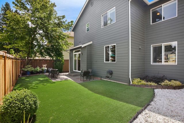 20031 11th Avenue W, Lynnwood, WA 98036