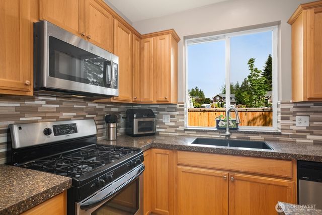 20031 11th Avenue W, Lynnwood, WA 98036