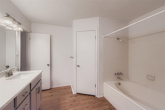 9839 Briar Ridge DR, Austin, TX 78748