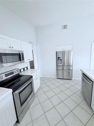 5089 NW 121 DR, Coral Springs, FL 33076