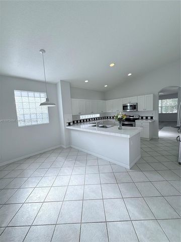 5089 NW 121 DR, Coral Springs, FL 33076