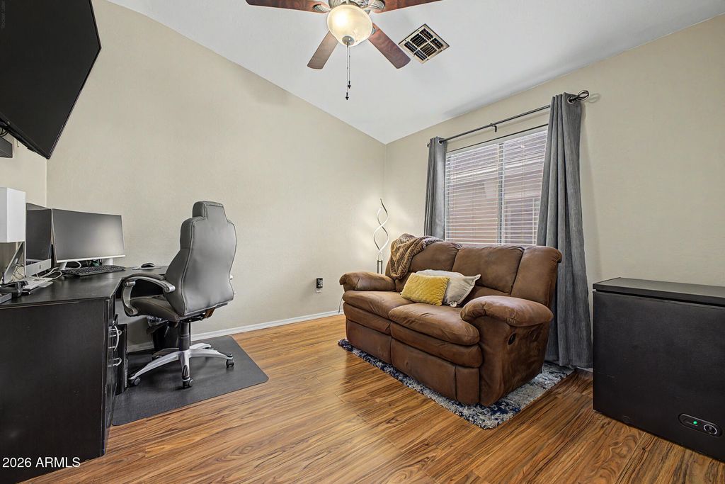 Image 14 of property listing at 2024 S BALDWIN -- 74, Mesa, AZ 85209