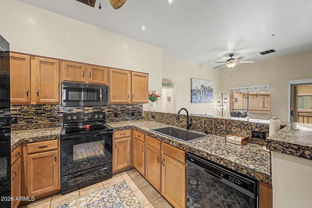 Image 7 of property listing at 2024 S BALDWIN -- 74, Mesa, AZ 85209
