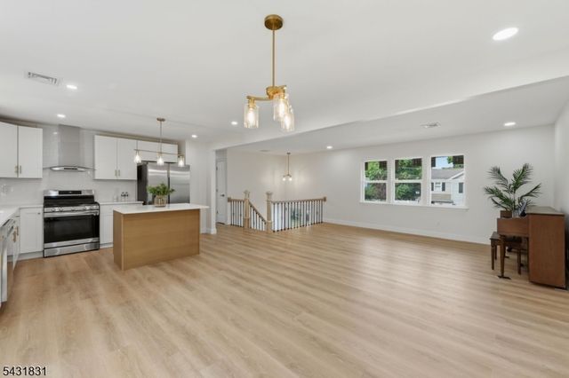 67 Grant Ave, Piscataway Twp., NJ 08854