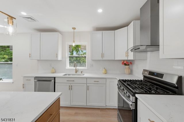 67 Grant Ave, Piscataway Twp., NJ 08854