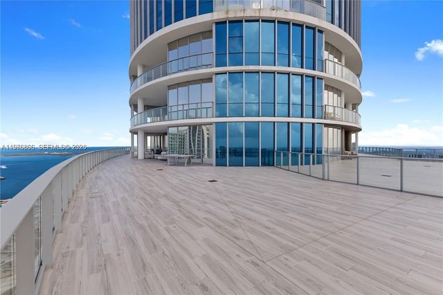 851 NE 1st Ave 5201, Miami, FL 33132