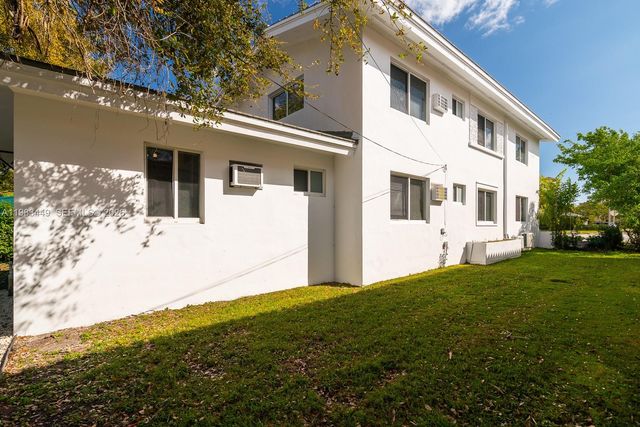 2920 S Le Jeune Rd 1, Coral Gables, FL 33134